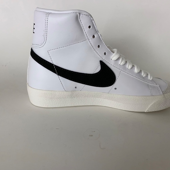 NIKE BLAZER MID 77 SHOES WOMENS 5.5 NIB - Picture 4 of 9